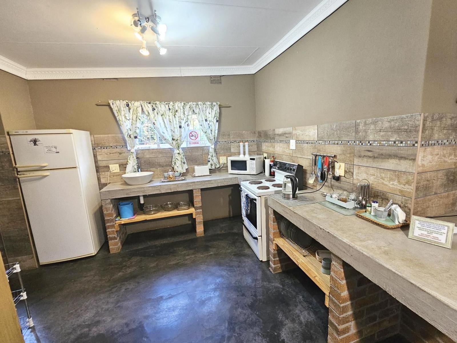 Apricity Inn Louis Trichardt Extérieur photo